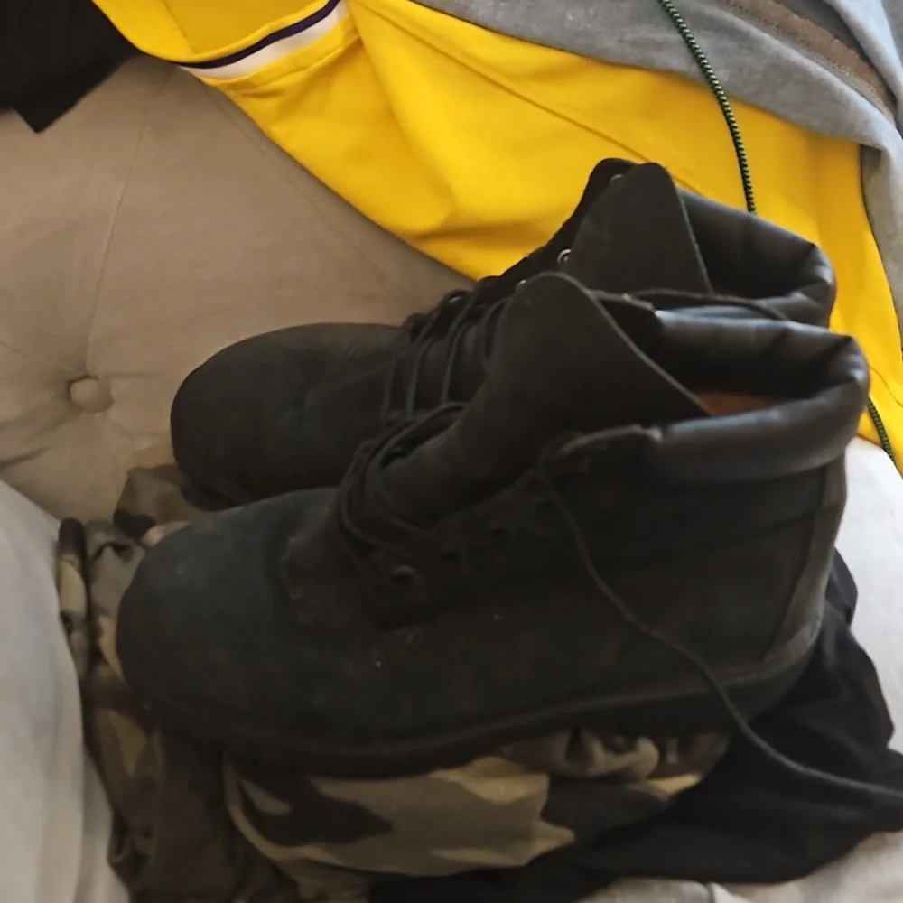 Timberlands - Picture 2 of 4